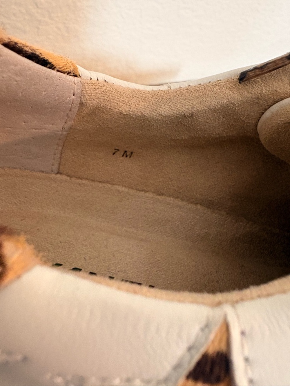 VANELI WOMEN'S YOLEN WHITE NAPPA WITH CAMEL CHAG, Size 7. - Picture 5 of 14